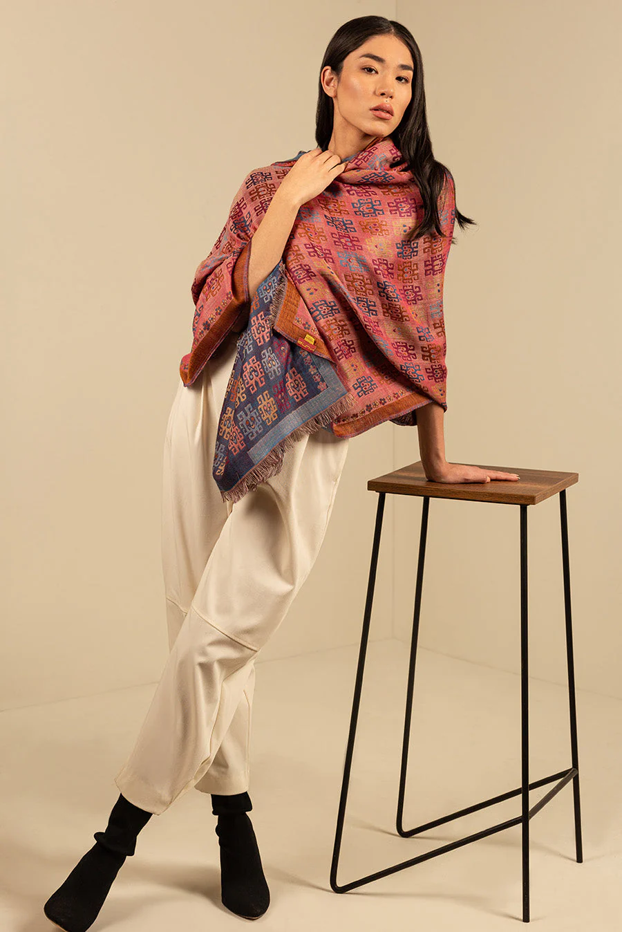 Nazca - 26 Shawl Royal Alpaca & Silk Color Pink