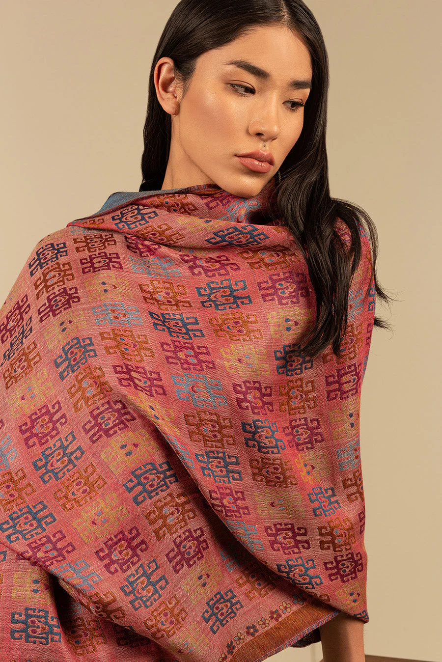 Nazca - 26 Shawl Royal Alpaca & Silk Color Pink - Image 2