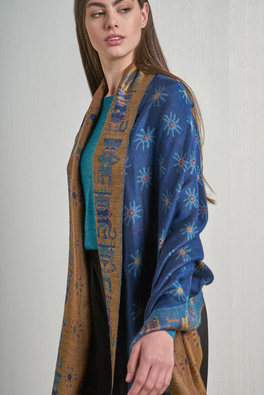 Nazca - 35 Shawl Royal Alpaca & Silk Color Blue - Image 3