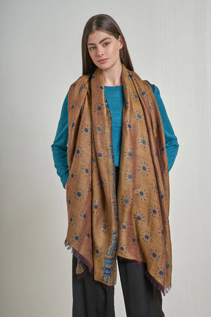 Nazca - 35 Shawl Royal Alpaca & Silk Color Blue - Image 4