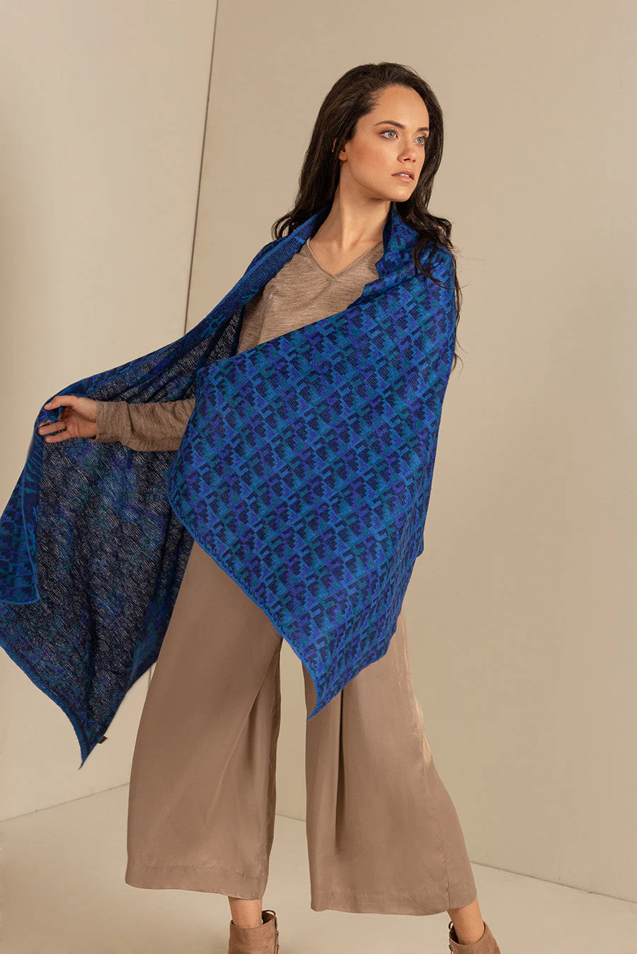 Nazca - 47 Shawl Baby Alpaca Color Blue - Image 6