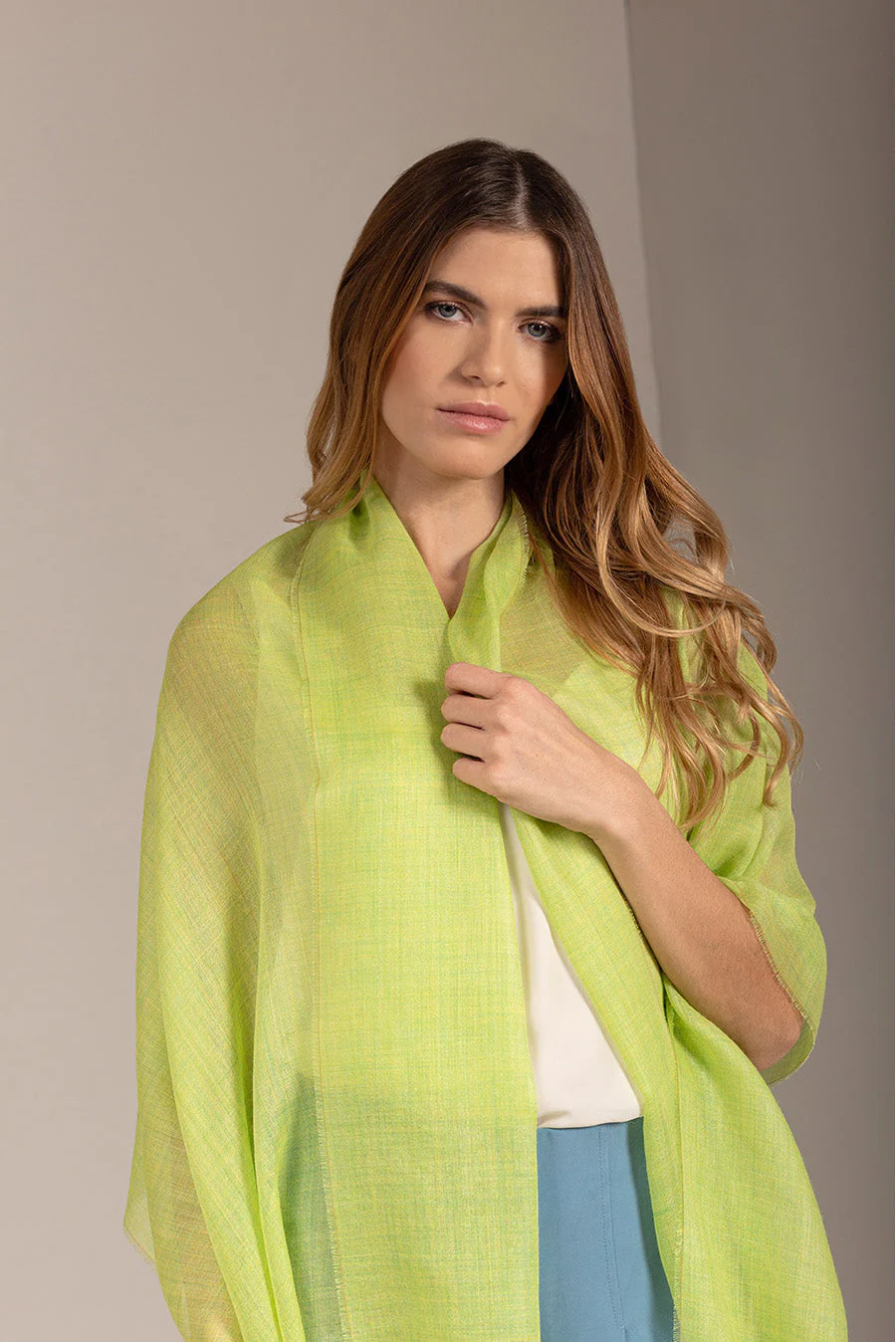 Patito Shawl Baby Alpaca Color Fluo