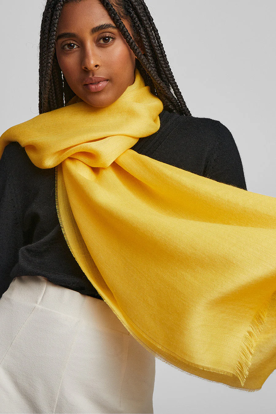 Teaberry Shawl Baby Alpaca Color Amarillo - Image 3