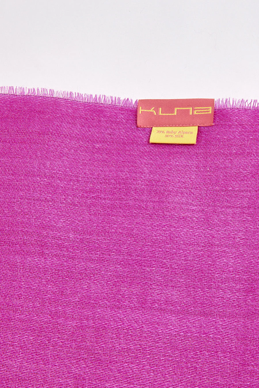 Teaberry Shawl Baby Alpaca Color Fucsia - Image 4