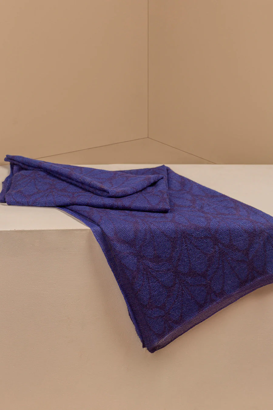 Ubaldo Shawl Baby Alpaca Color Blue - Image 3