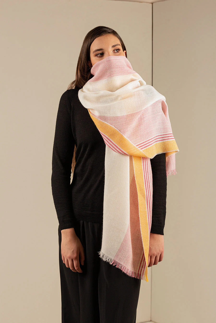 Uju Shawl Baby Alpaca Color Fucsia