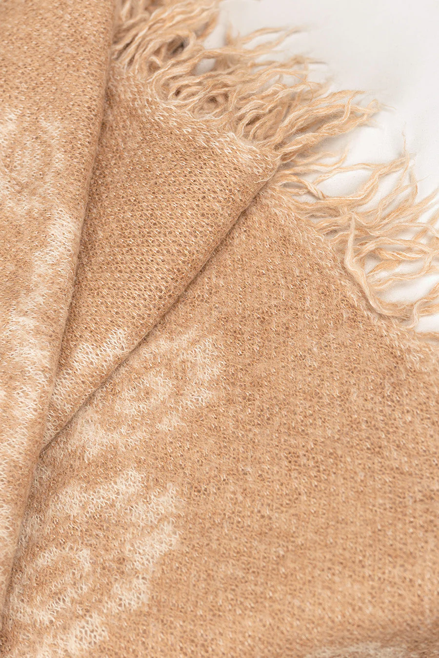 Ulsa Shawl Baby Alpaca Color Croissant & Ecru - Image 6