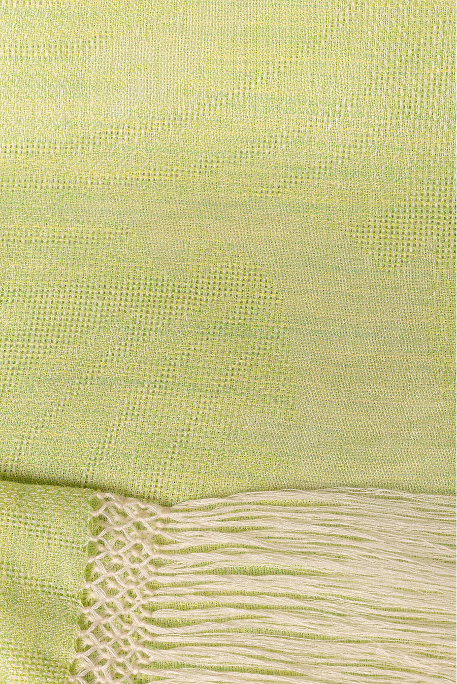 Ultramarino Shawl Baby Alpaca Color Verde Claro - Image 4