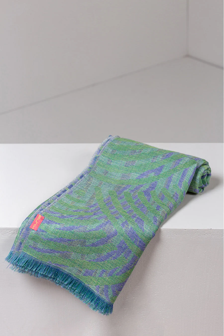 Ultravioleta Shawl Baby Alpaca Color Blue - Image 3