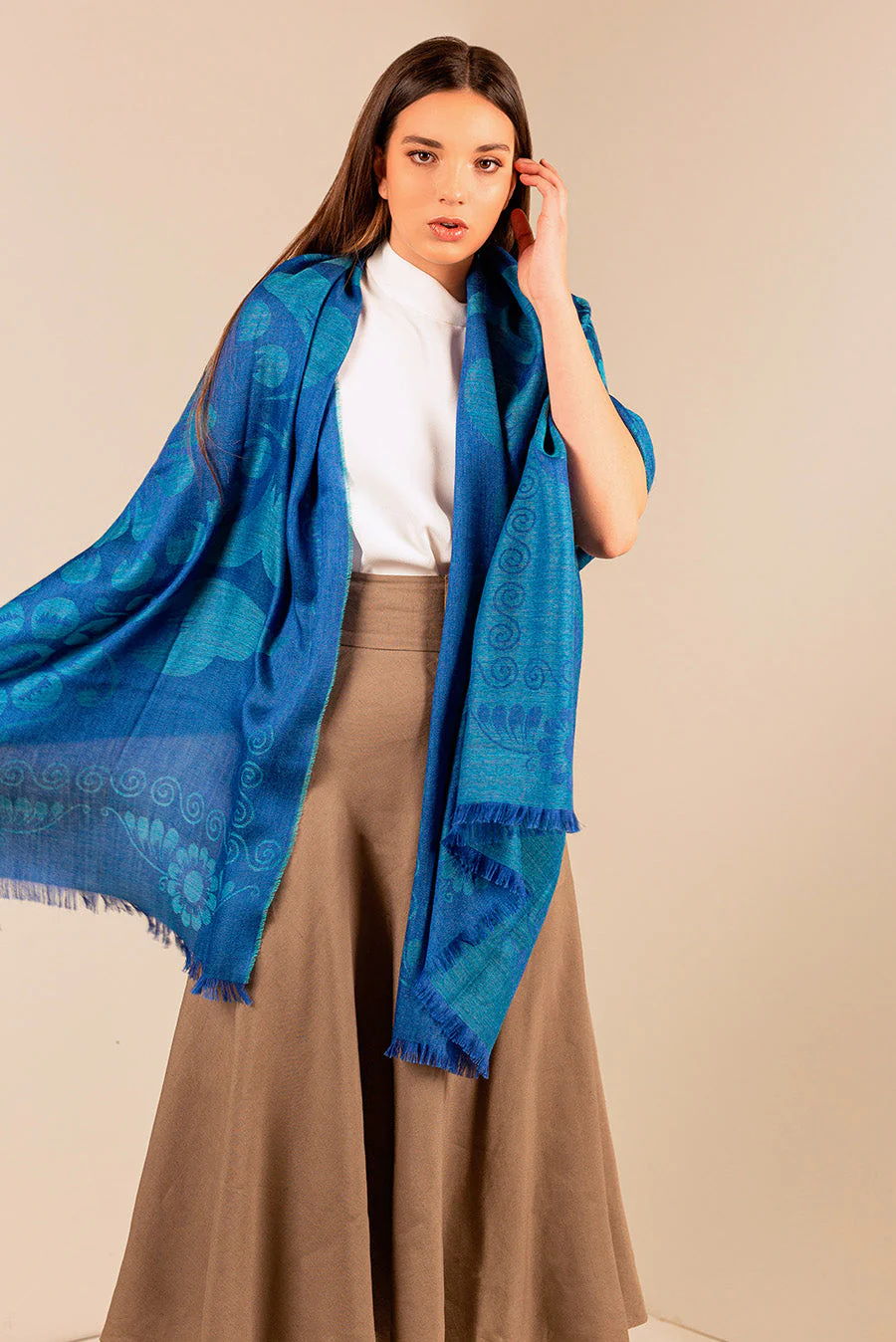 Unwrap Shawl Baby Alpaca Color Blue - Image 2