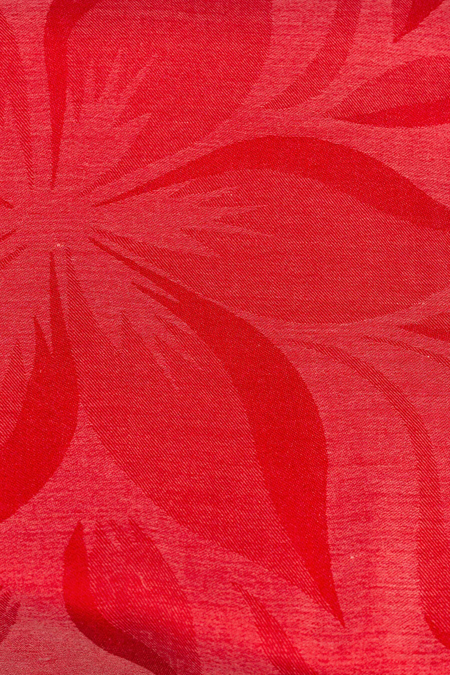 Urday Shawl Baby Alpaca Color Red - Image 4