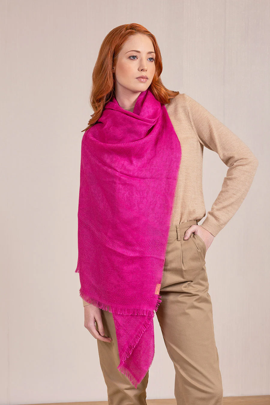 Varsallo Shawl Baby Alpaca Color Fucsia
