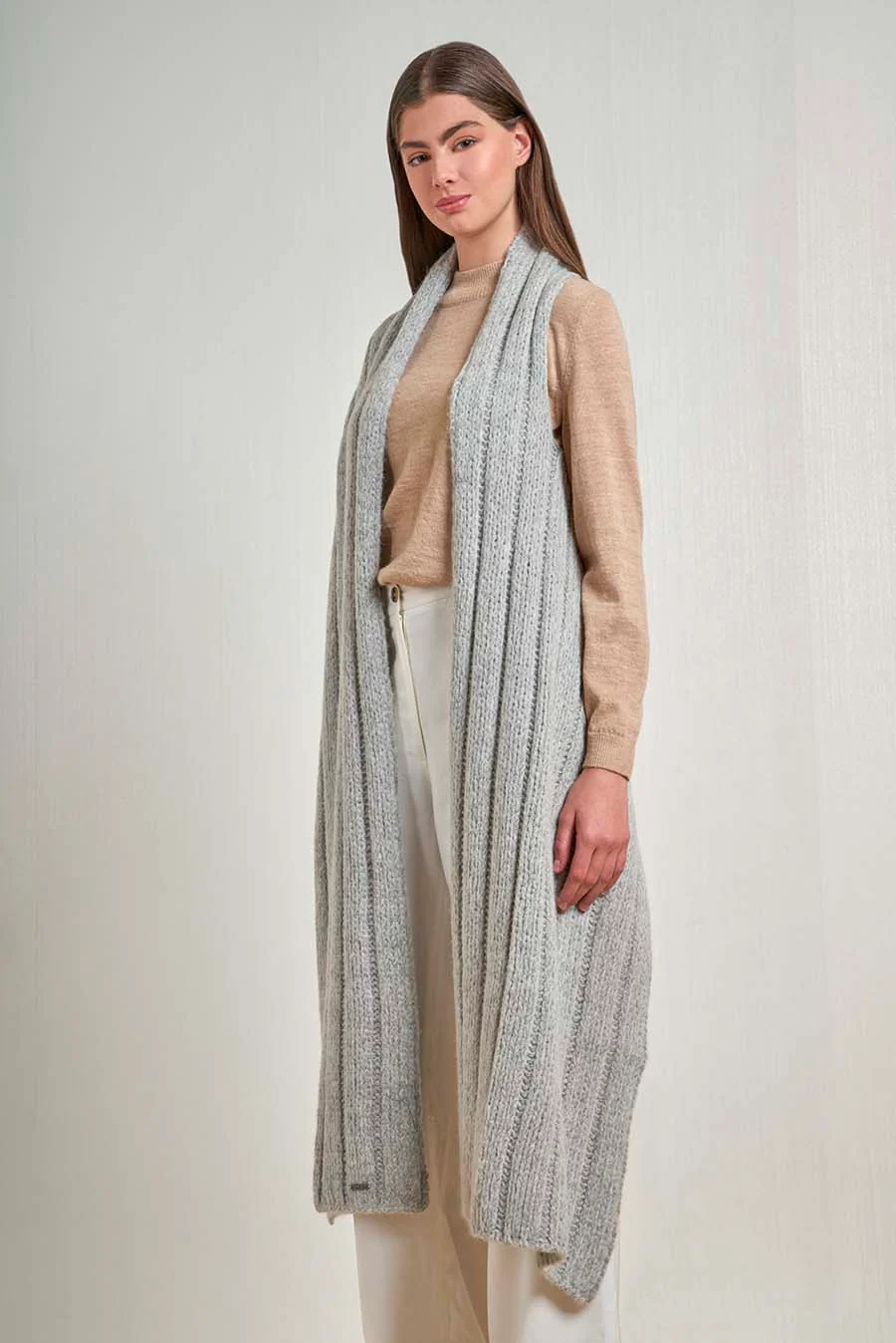 Vuela Shawl Baby Alpaca Color Grey