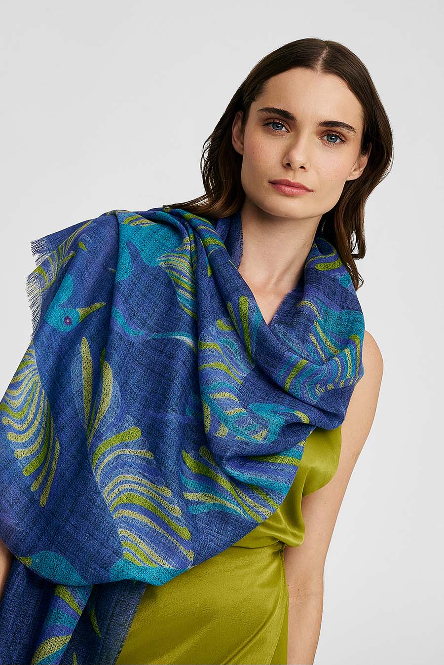 Wallon Shawl Baby Alpaca Color Blue - Image 4