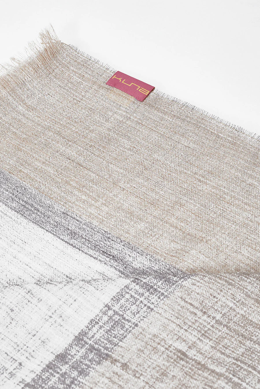 Wicht Shawl Baby Alpaca Color Grey - Image 4