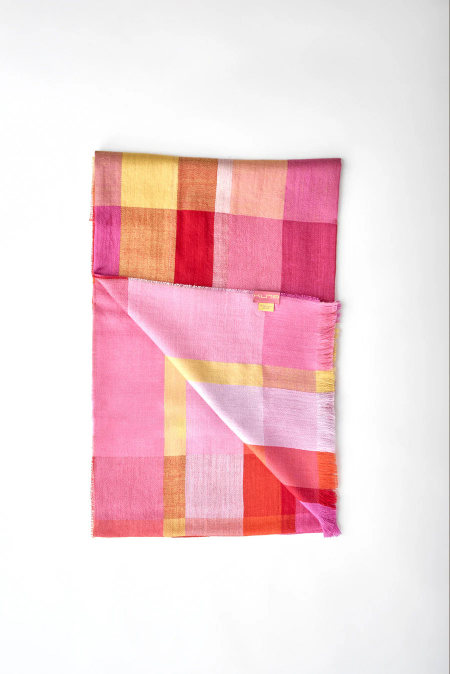 Wilaya Shawl Baby Alpaca Color Fucsia - Image 2