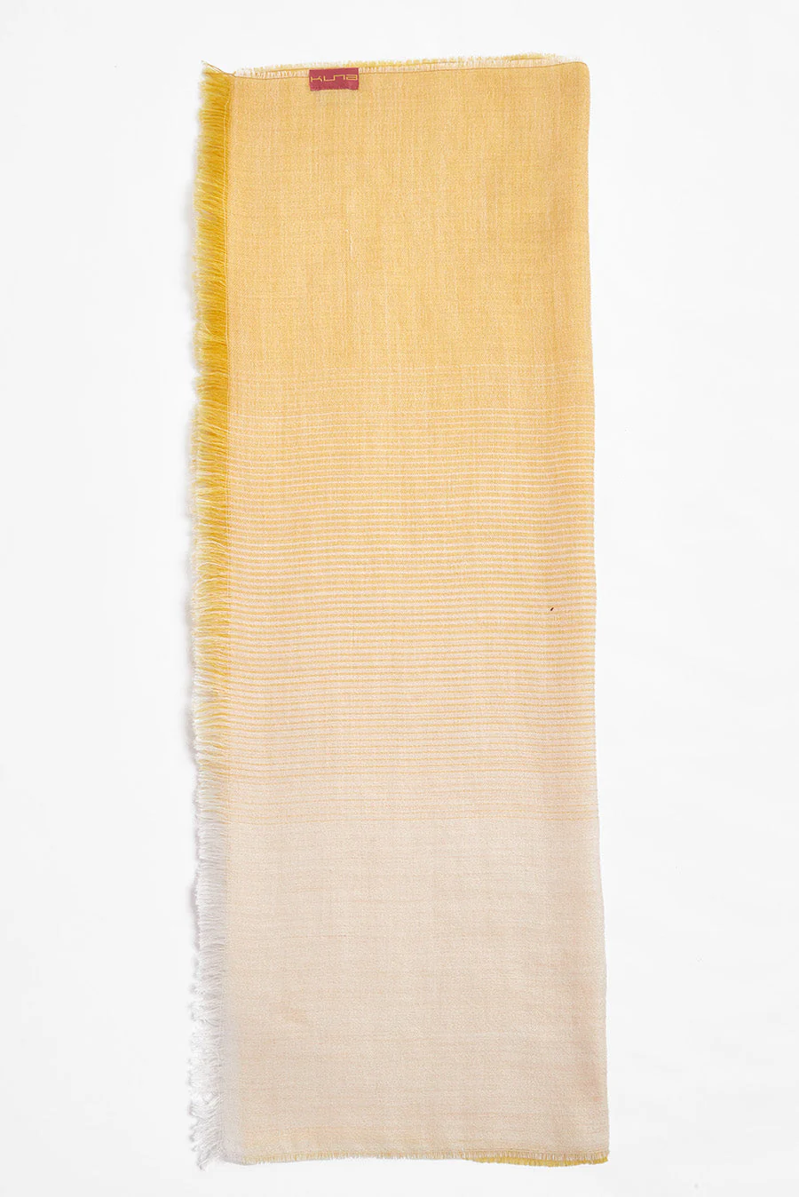 Wilco Shawl Baby Alpaca Color Amarillo - Image 2