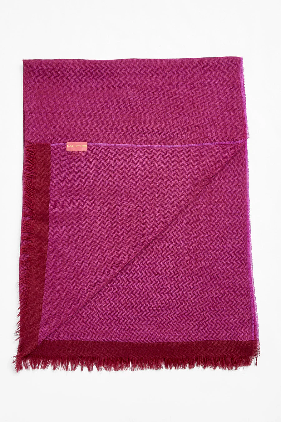 Willapa Shawl Baby Alpaca Color Guinda - Image 2