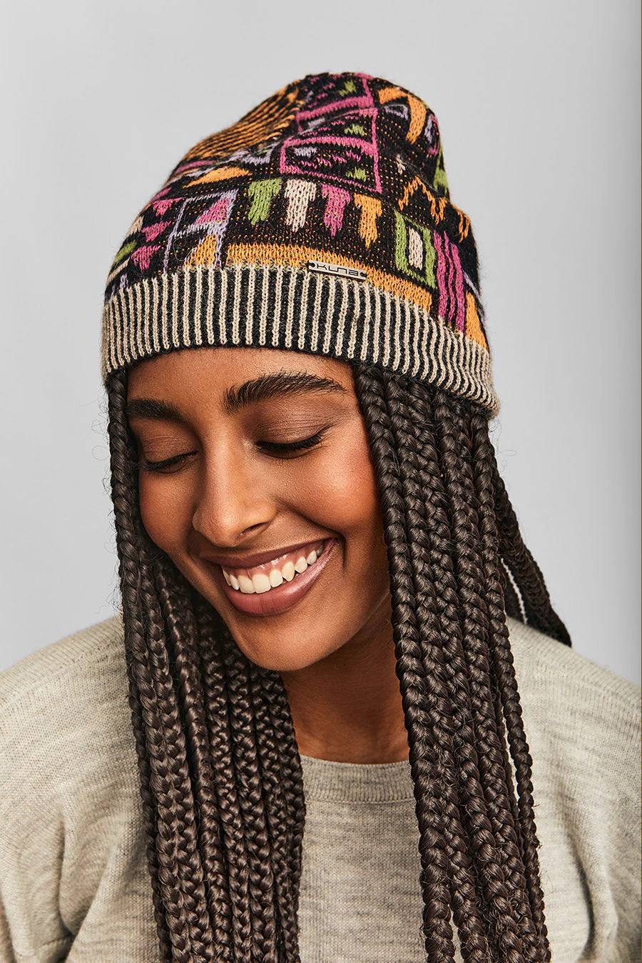 Wallanda Hat Baby Alpaca Color Black - Image 3