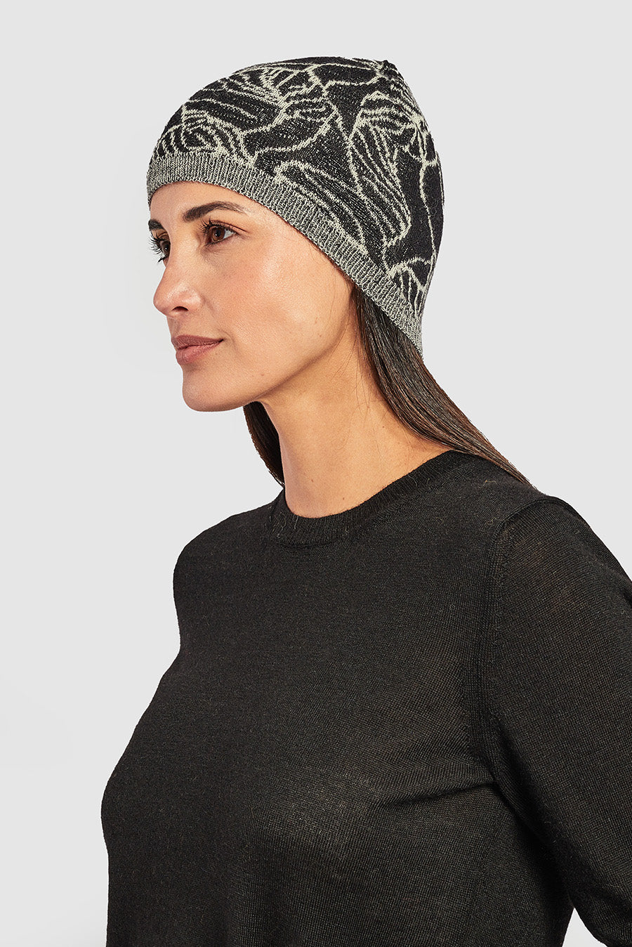 Weiss Hat Baby Alpaca Color B&W