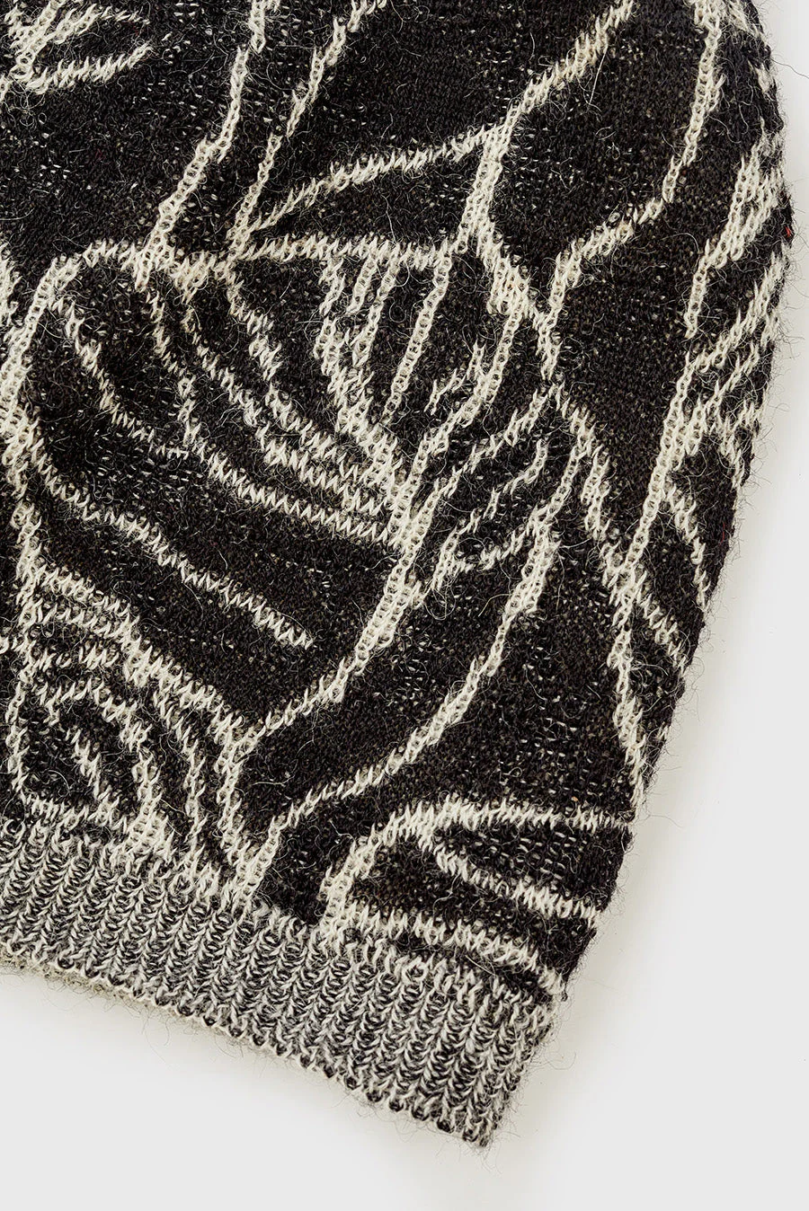 Weiss Hat Baby Alpaca Color B&W - Image 4