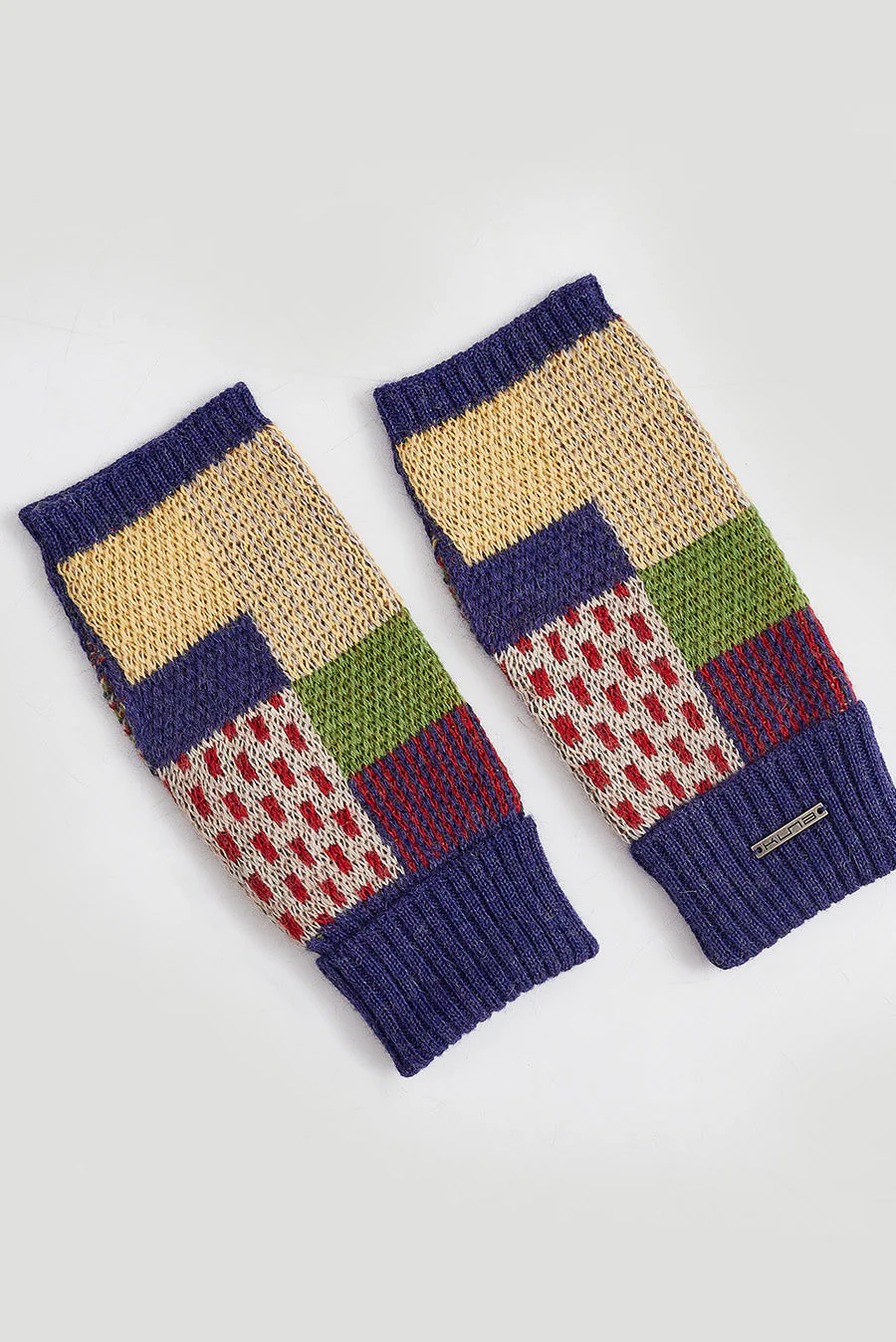Windsor Gloves Baby Alpaca Color Niagara - Image 2