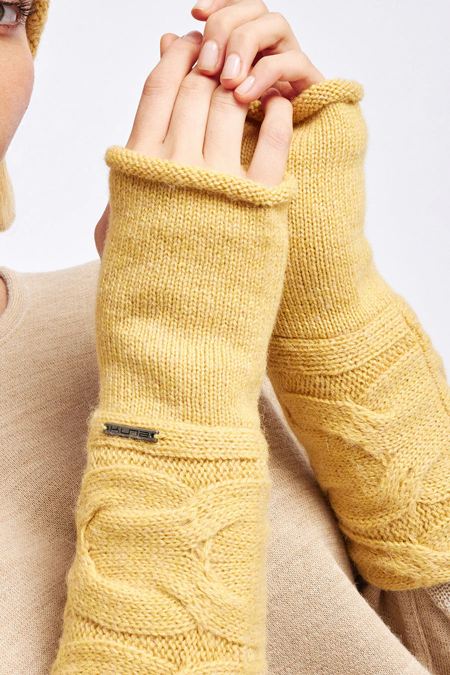 Winter Gloves Baby Alpaca Color Amarelo - Image 3