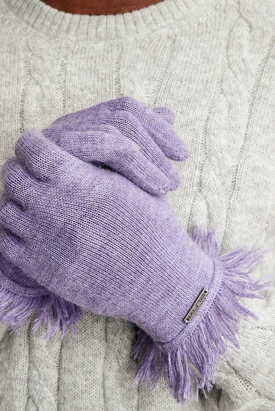 Wolyn Gloves Baby Alpaca Color Orchid - Image 5