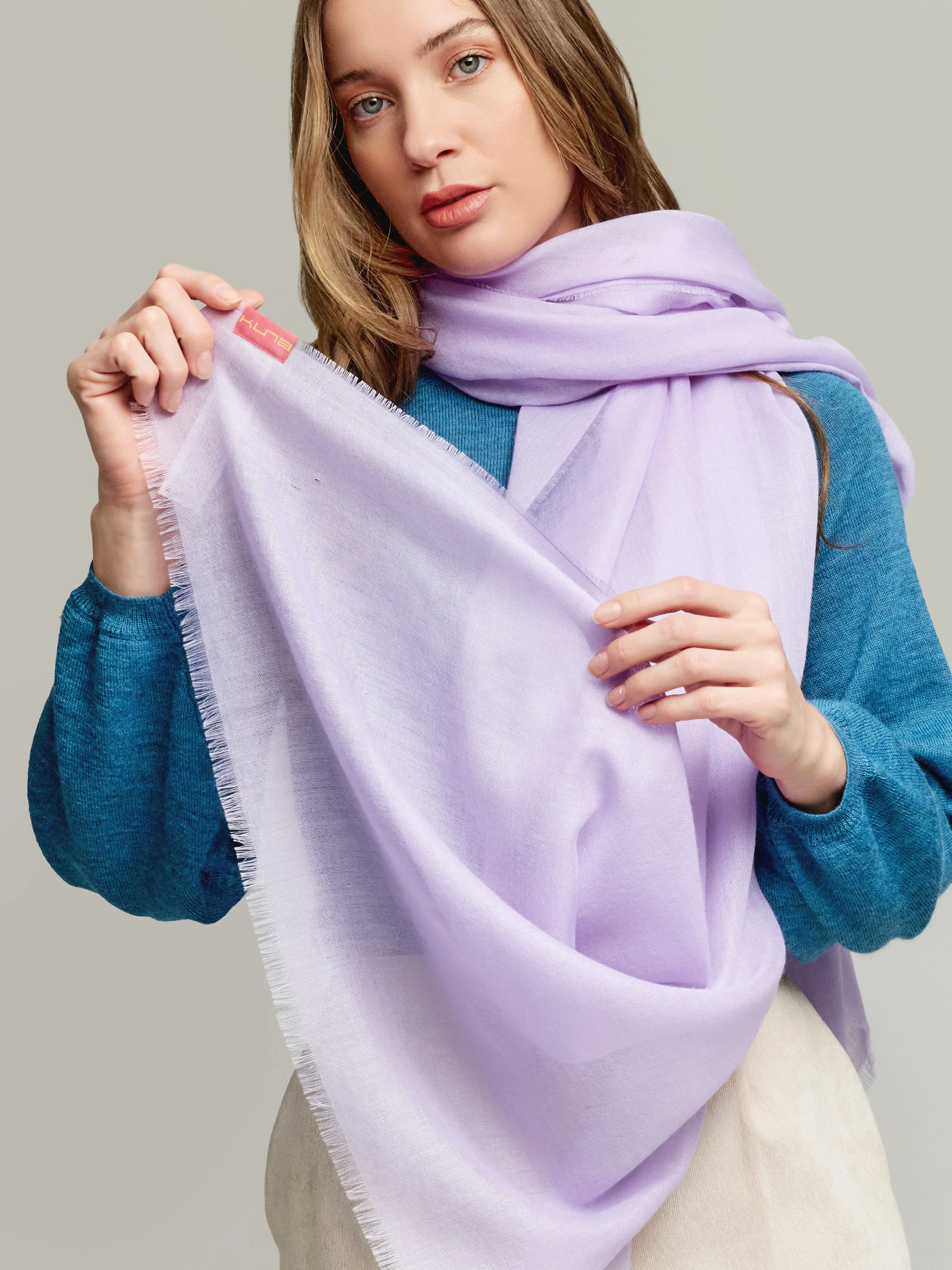 Patito Shawl Baby Alpaca Color Purple - Image 3