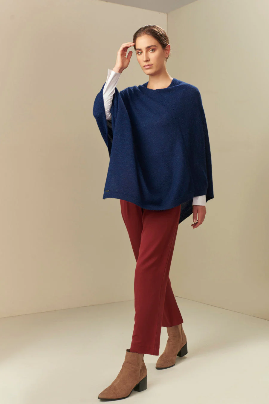Almendra Poncho Baby Alpaca Color Astral - Image 3