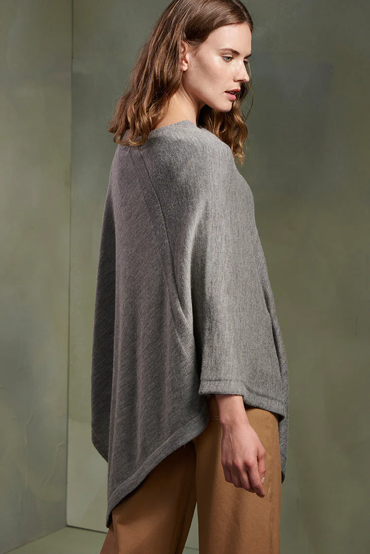 Almendra Poncho Baby Alpaca Color Paloma - Image 2