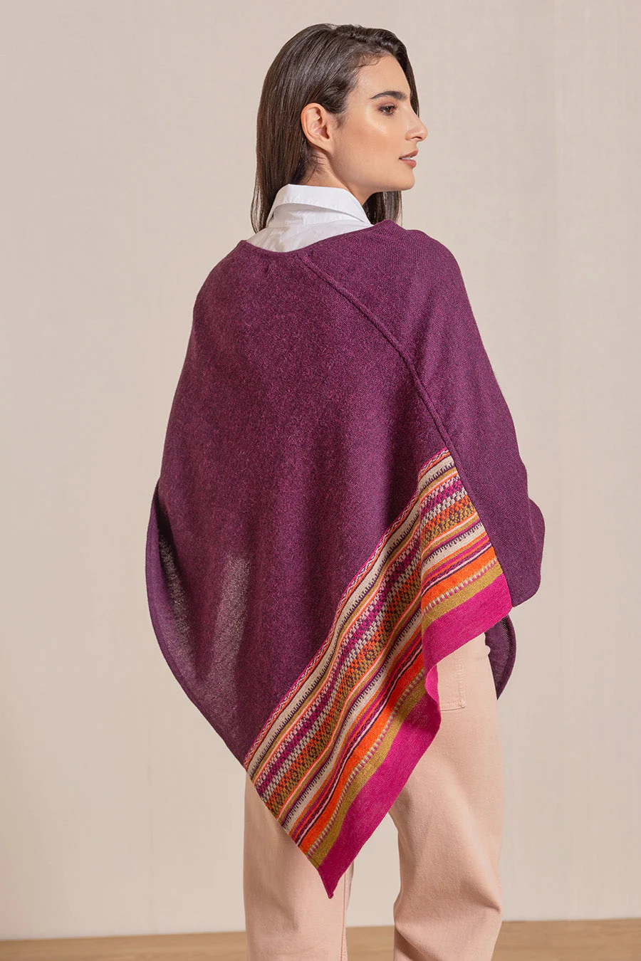 Vilcanota Poncho Baby Alpaca Color Vendimia - Image 2