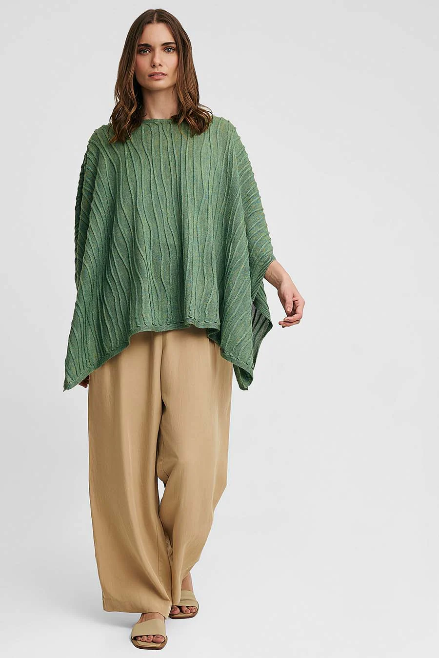 Wichita Poncho Baby Alpaca Color Green - Image 4