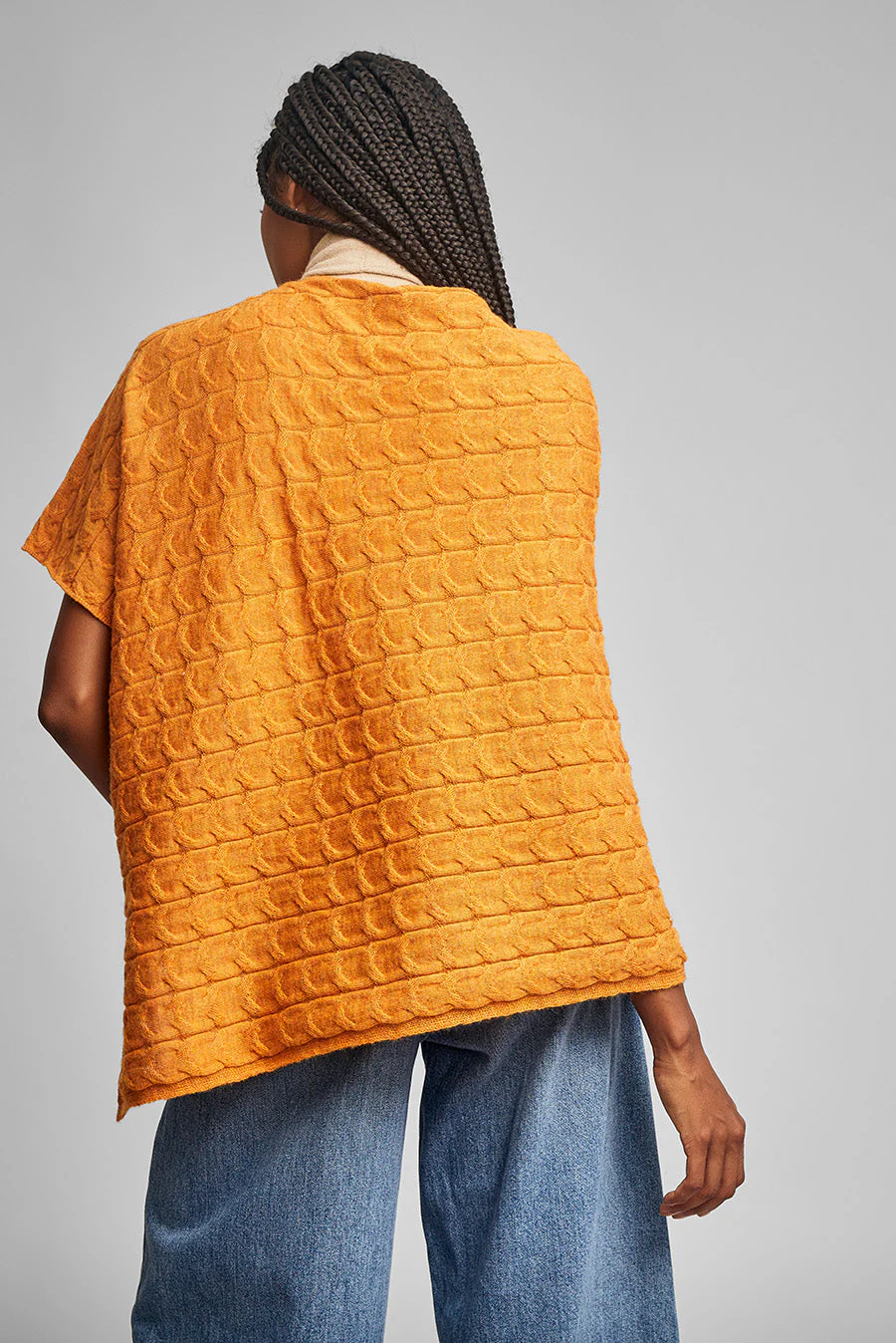 Willow Poncho Baby Alpaca Color Ara - Image 3