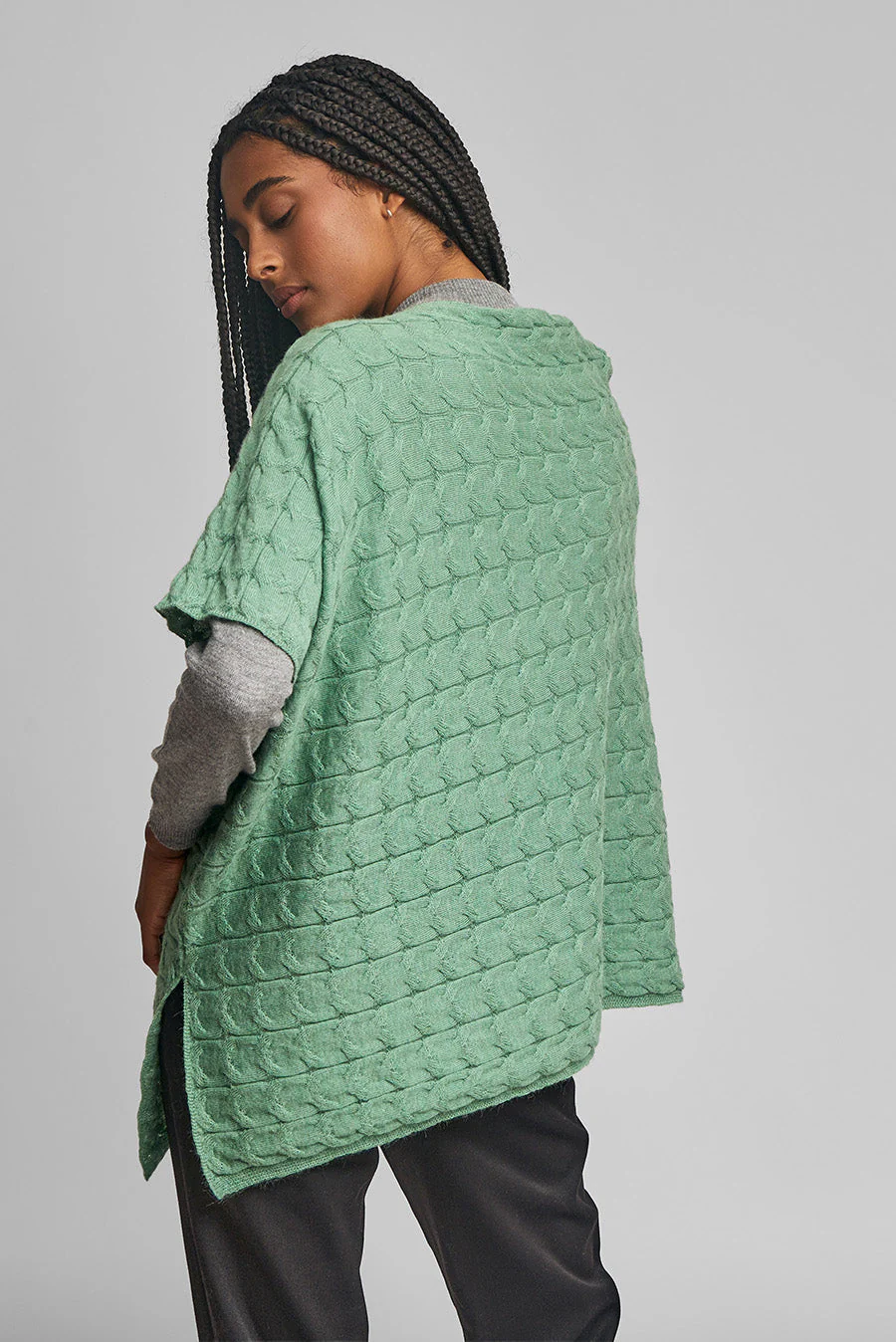 Willow Poncho Baby Alpaca Color Basil - Image 2