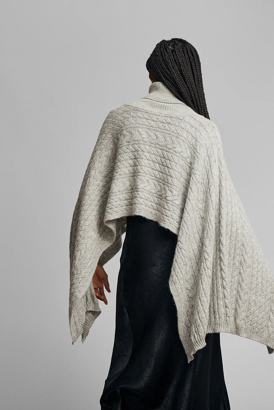 Winter Poncho Baby Alpaca Color Penguin - Image 3