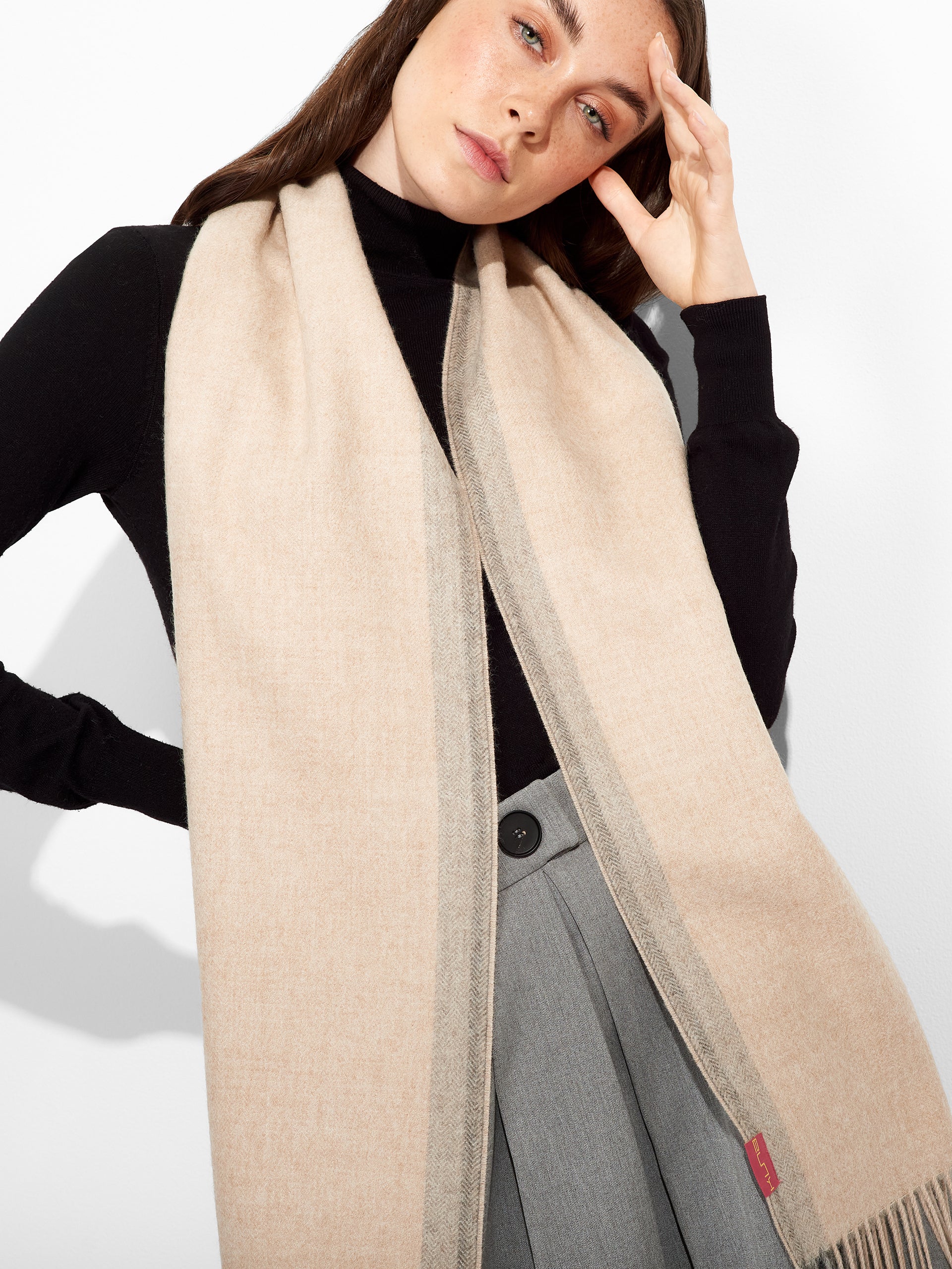 Ravenna Scarf Baby Alpaca Color Beige - Image 3