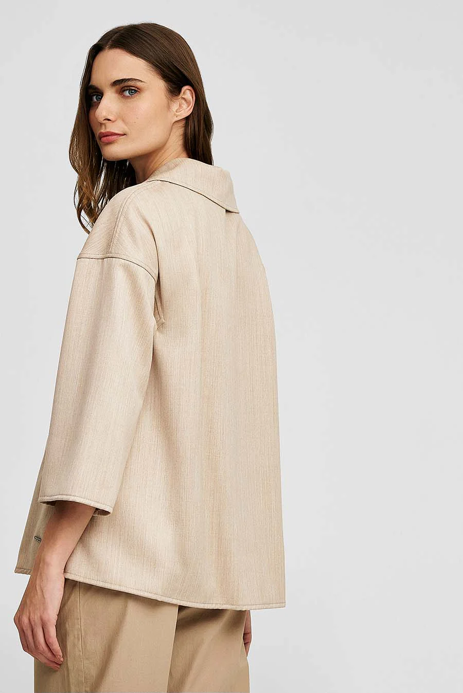 Whitter Coat Alpaca Color Beige - Image 3