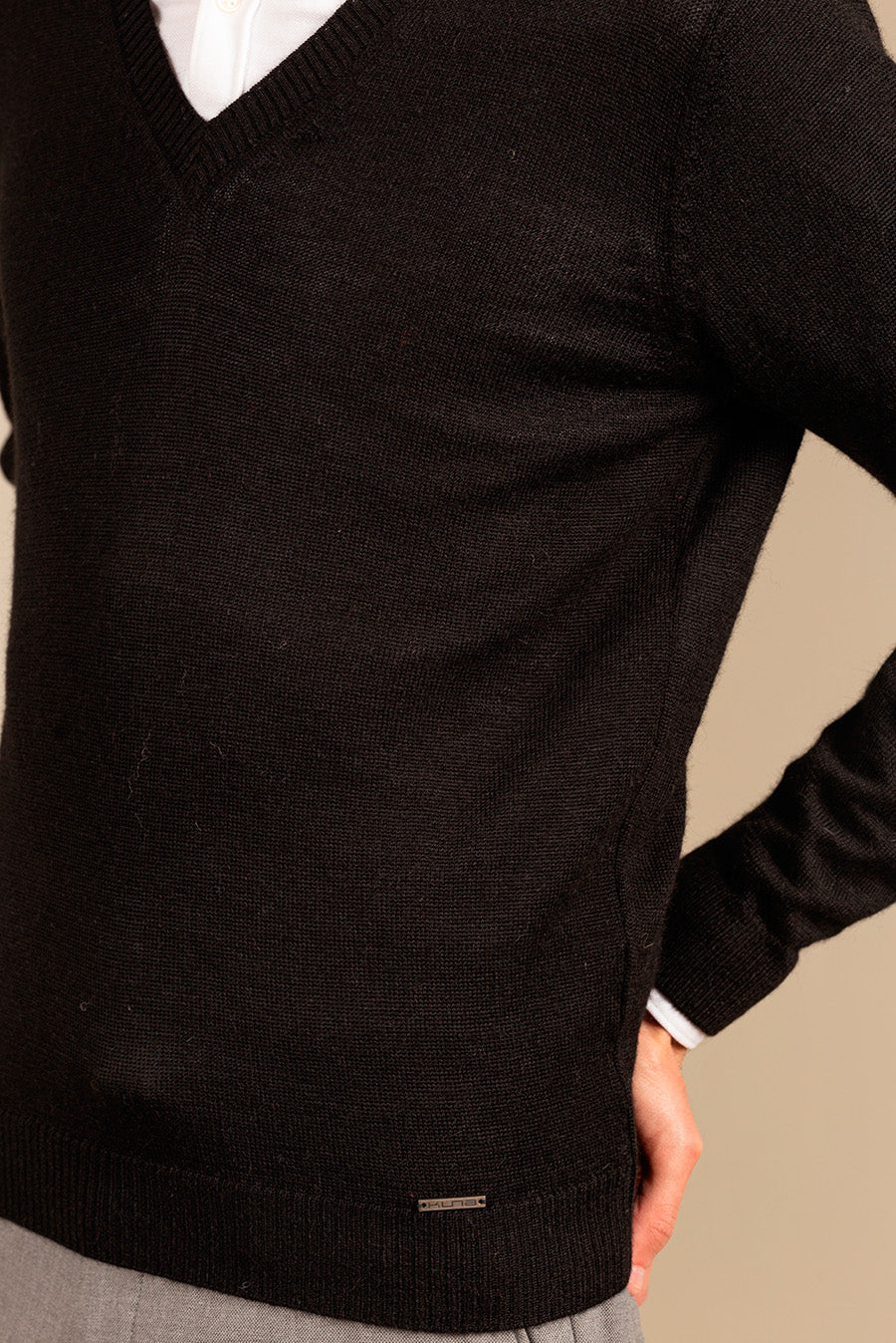 Alan Sweater Baby Alpaca Color Black - Image 4