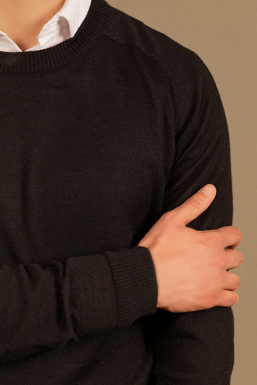 Theo Sweater Royal Alpaca Color Black - Image 4