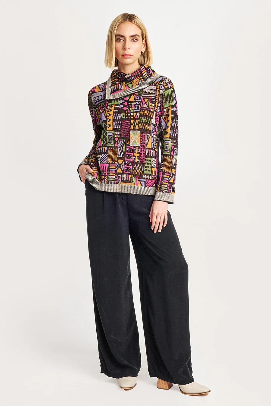 Wallanda Sweater Baby Alpaca Color Black - Image 4