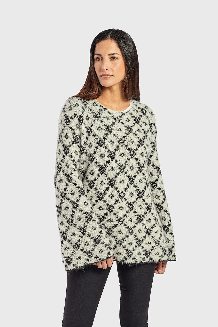 Warmi Sweater Alpaca Color B&W - Image 2