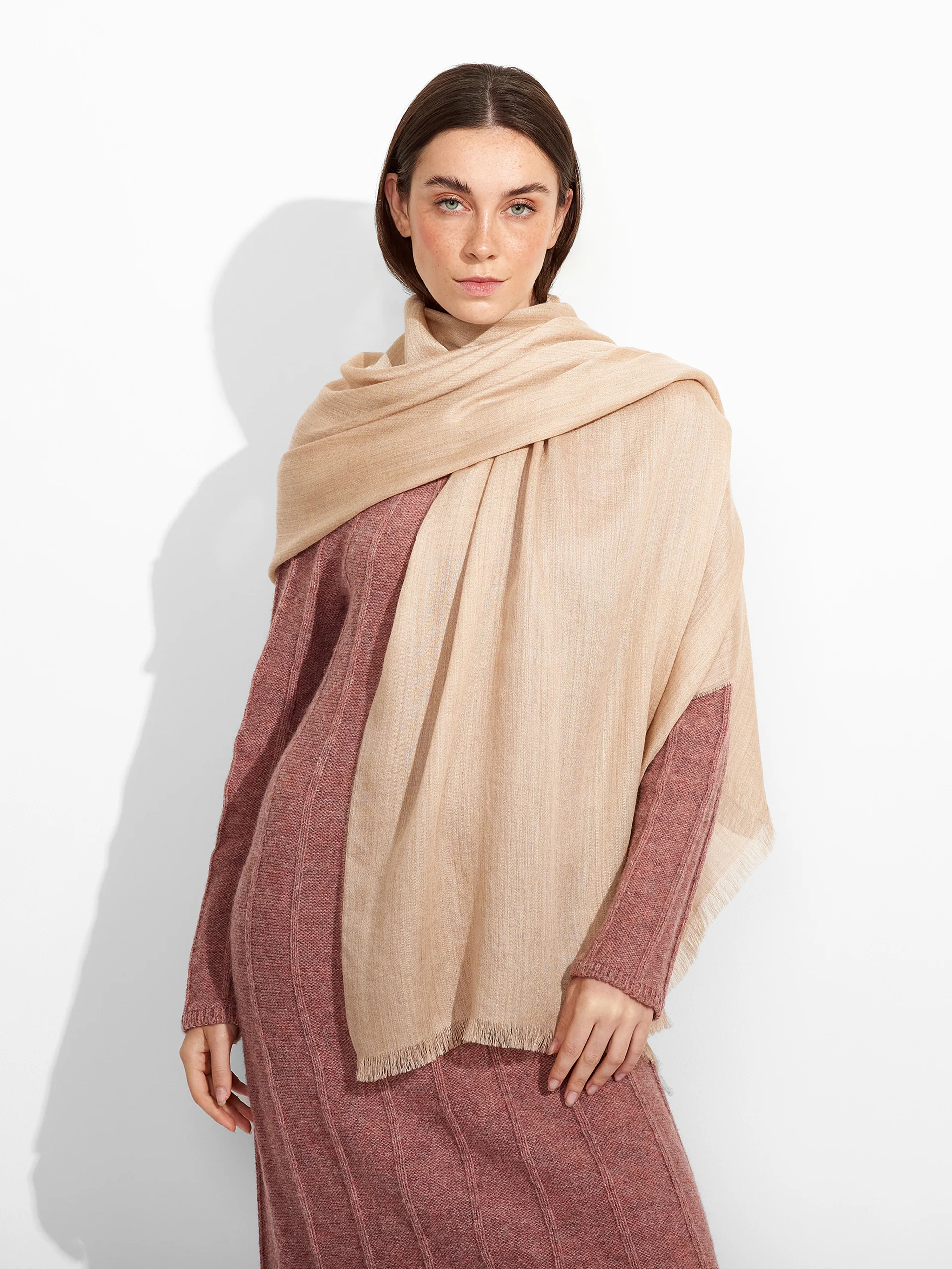 Teaberry B Shawl Baby Alpaca Color Beige