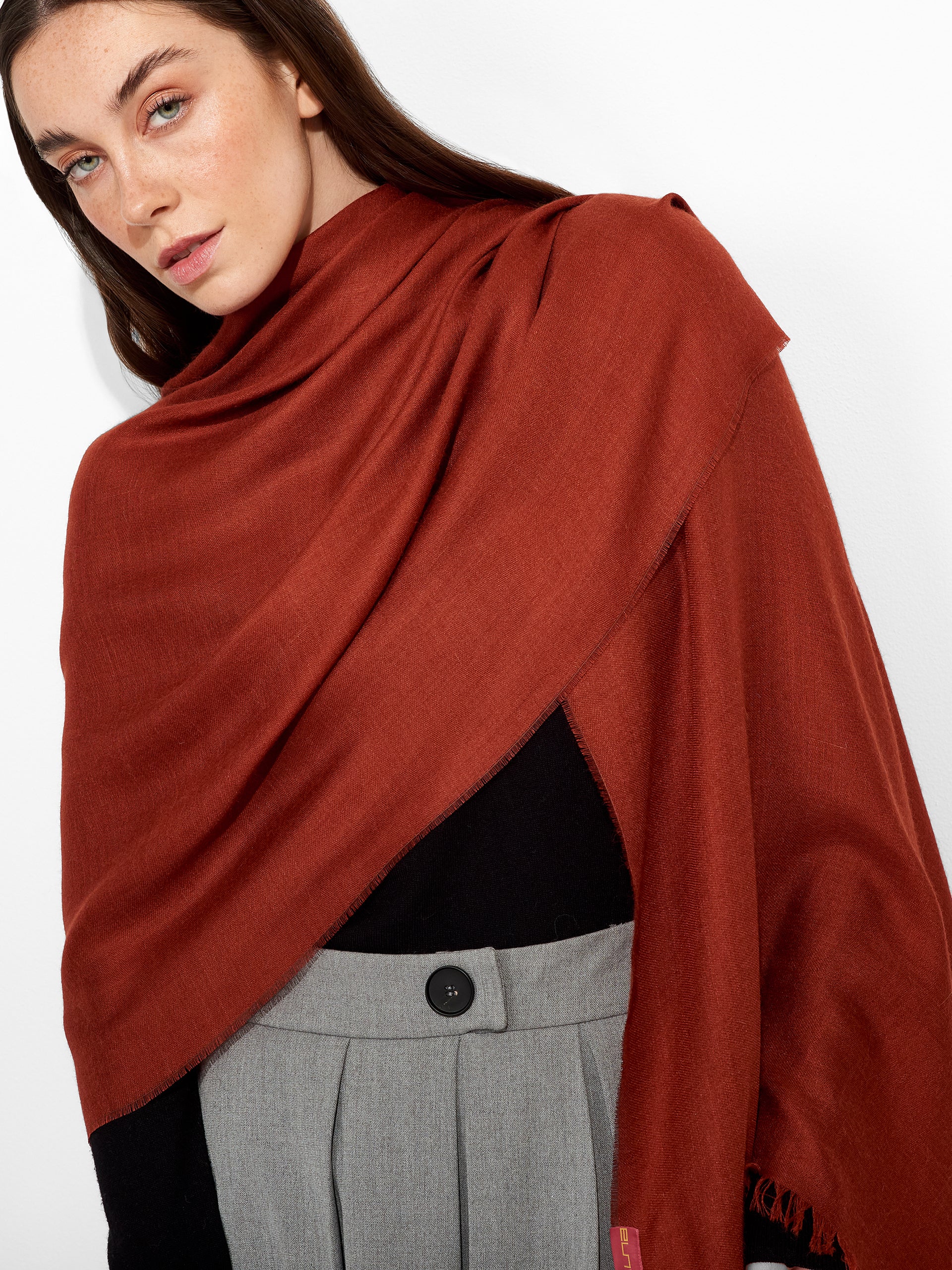 Teaberry Shawl Baby Alpaca Color Brown - Image 3