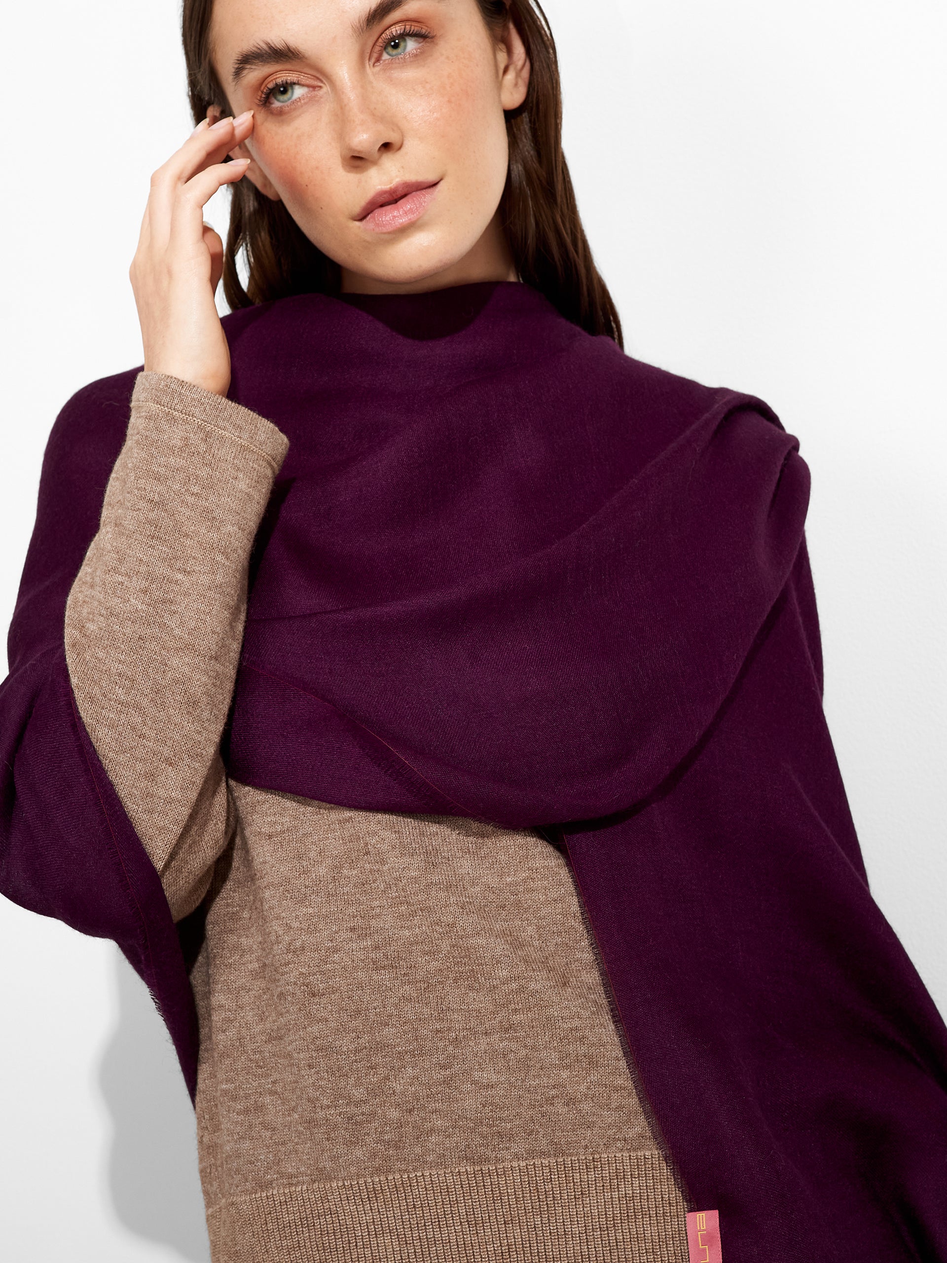 Teaberry Shawl Baby Alpaca Color Purple - Image 3