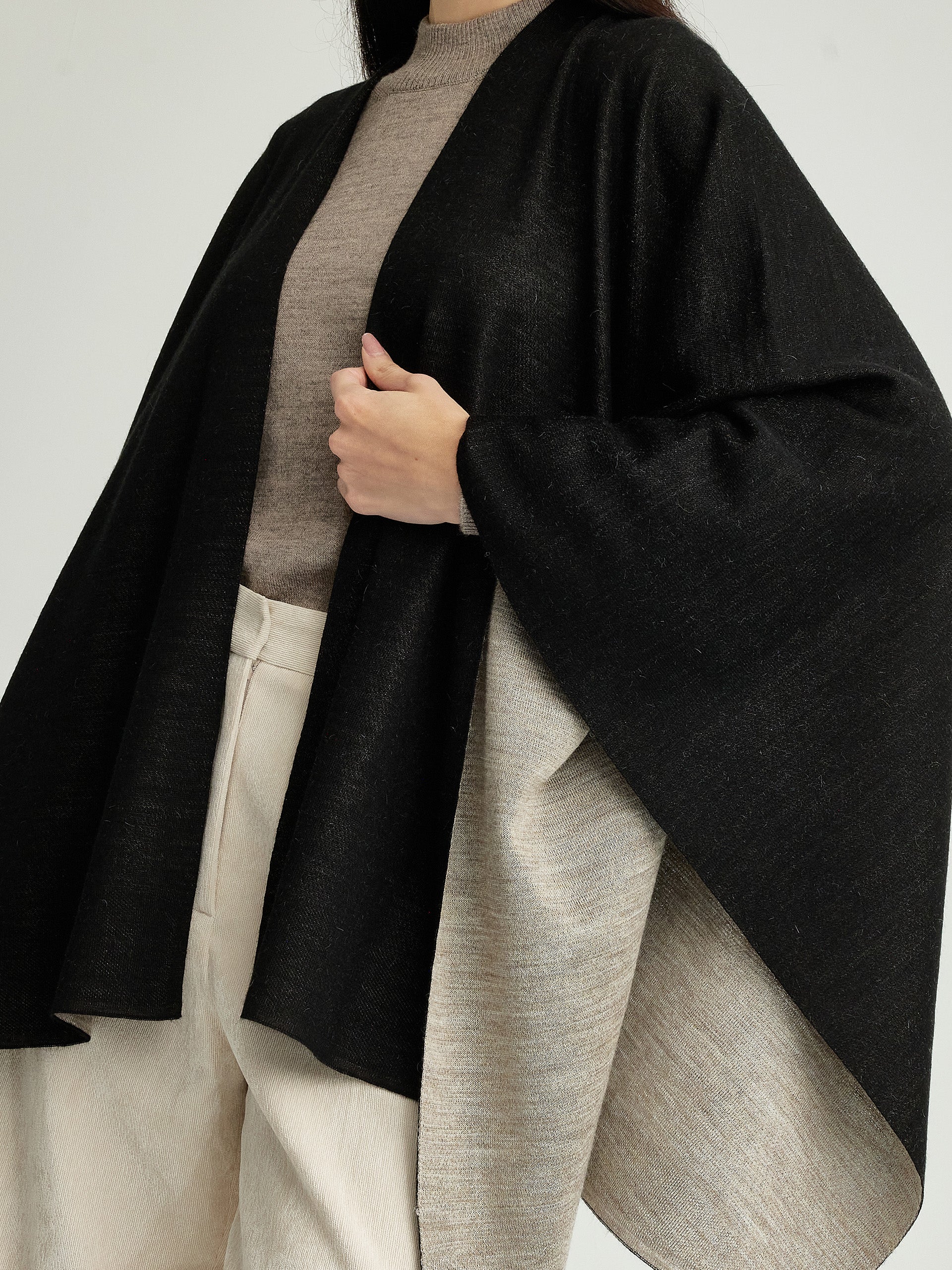 Temira Poncho Baby Alpaca Color Black - Image 6