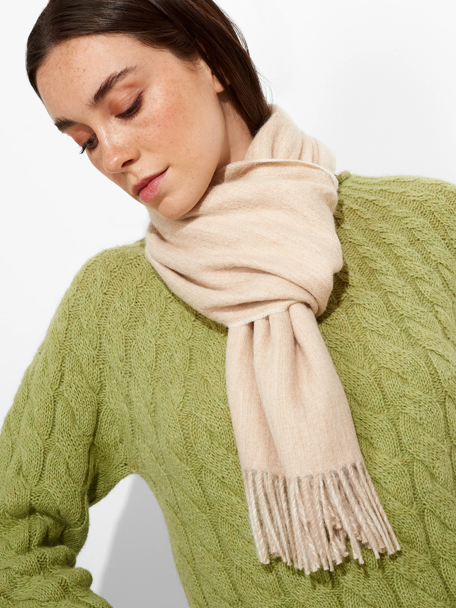 Tundra B Scarf Baby Alpaca Color Beige - Image 3