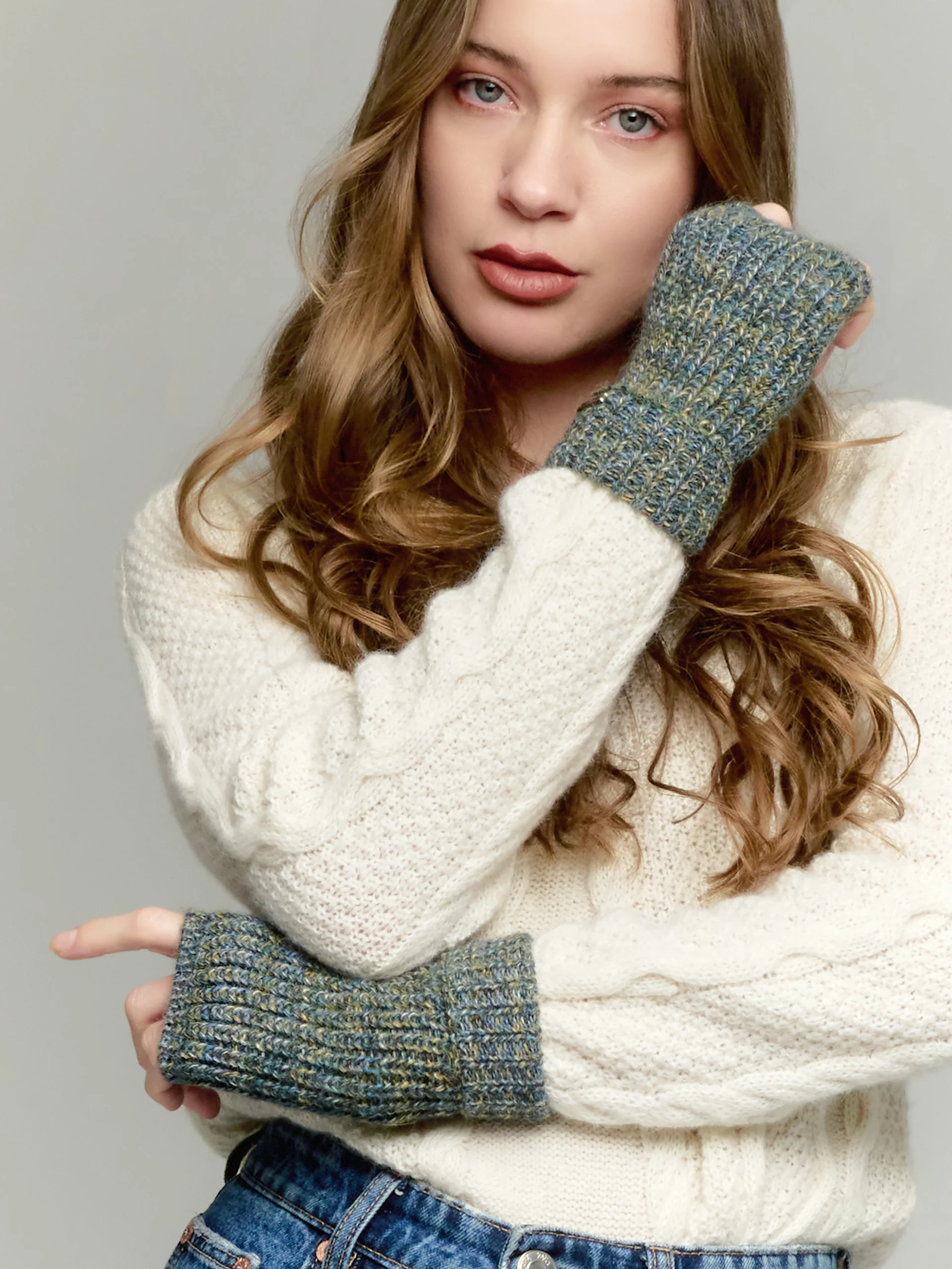 Ubicate Gloves Gloves Baby Alpaca Color Turquoise - Image 3