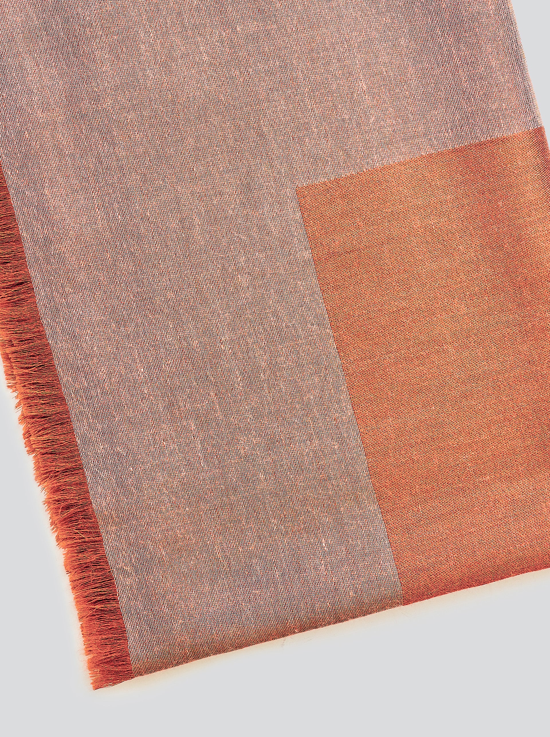 Vaes Shawl Baby Alpaca Color Orange - Image 4