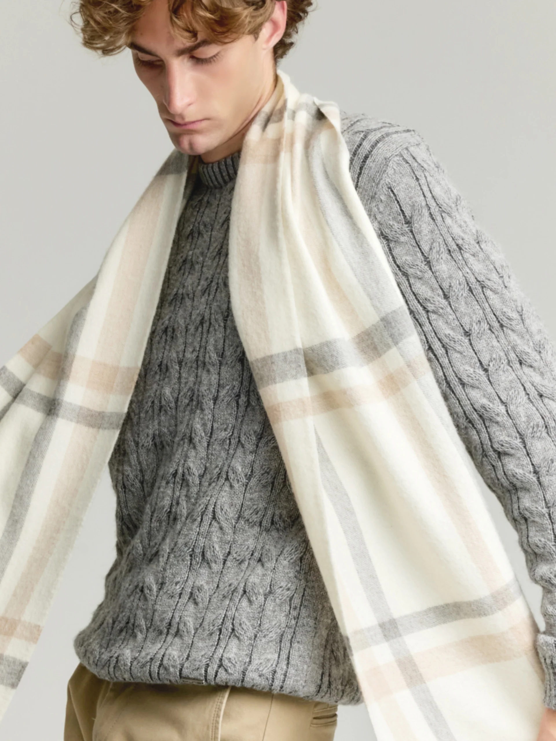 Vallejos Eco Scarf Baby Alpaca Color Ecru - Image 5
